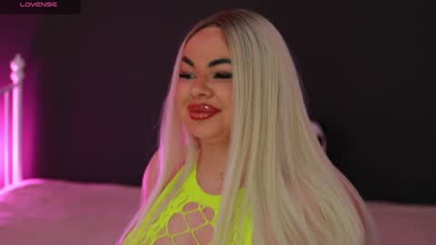 Lila online show from 12-17-24, 06:42