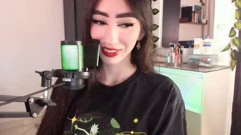 Snapshot of iammelody_ chatting on 11-05-25, 05:07 Mel online show from 11-05-25, 05:07