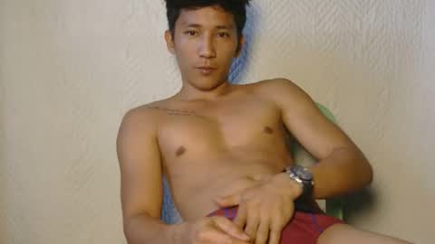 Snapshot of iamnew0000 chatting on 11-21-25, 08:02 iamnew0000 online show from 11-21-25, 08:02