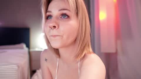 Nina  online show from 01-05-25, 07:17