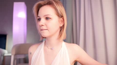 Nina  online show from 01-26-25, 10:02