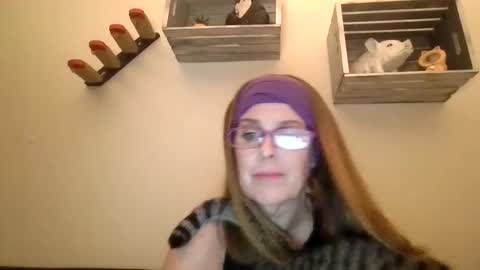 iampoppyy online show from 10-24-25, 12:34