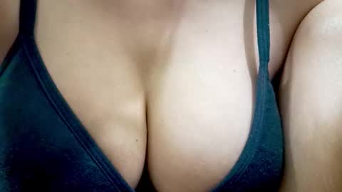 Iamnidhicam online show from 03-20-26, 05:51