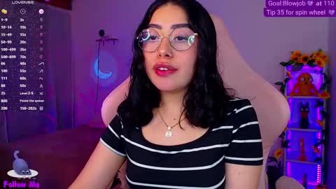 Snapshot of iamveroo chatting on 11-28-25, 04:48 Veronica NDEPENT MODEL online show from 11-28-25, 04:48