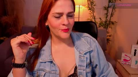 iamxamira online show from 12-16-25, 12:21