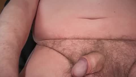 Snapshot of ian53a chatting on 06-10-26, 04:17 ian53a - mature UK man for same online show from 06-10-26, 04:17