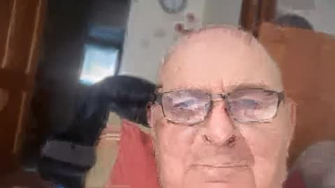Snapshot of ian53a chatting on 07-13-26, 11:24 ian53a - mature UK man for same online show from 07-13-26, 11:24