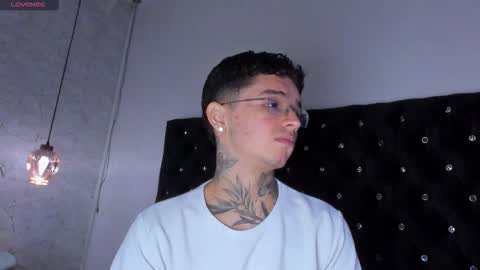 IAN CASTILLO online show from 10-01-25, 11:16