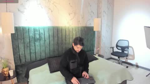 Snapshot of ian_davis chatting on 10-10-25, 11:53 Ian Davis online show from 10-10-25, 11:53