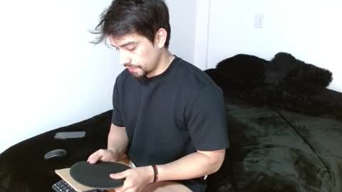 Snapshot of ian_davis chatting on 11-02-25, 12:29 Ian Davis online show from 11-02-25, 12:29