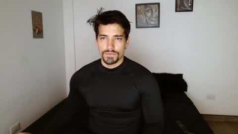 Snapshot of ian_davis chatting on 11-24-25, 04:51 Ian Davis online show from 11-24-25, 04:51