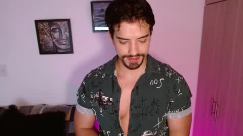 Snapshot of ian_davis chatting on 11-25-25, 05:35 Ian Davis online show from 11-25-25, 05:35