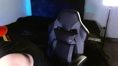 Ian Davis online show from 03-28-26, 06:57