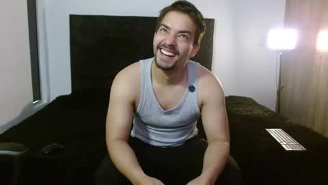 Snapshot of ian_davis chatting on 07-14-26, 03:18 Ian Davis online show from 07-14-26, 03:18