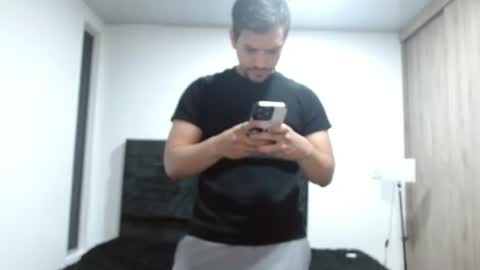 Snapshot of ian_davis chatting on 07-16-26, 02:12 Ian Davis online show from 07-16-26, 02:12