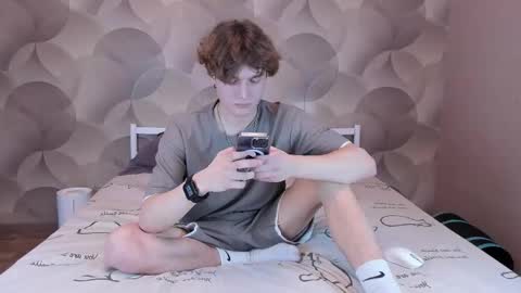 Snapshot of ian_flor chatting on 02-12-26, 03:18 Ian Flor online show from 02-12-26, 03:18