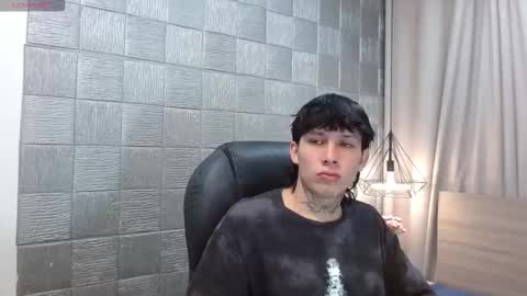 ian online show from 11-04-25, 01:43