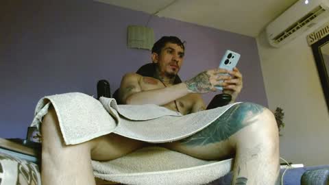 Snapshot of iandoherty chatting on 01-12-25, 07:21 Ian Doherty online show from 01-12-25, 07:21