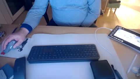 Snapshot of iandy12 chatting on 11-16-25, 10:26 iandy12 online show from 11-16-25, 10:26