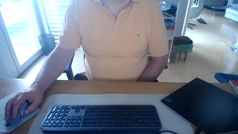 Snapshot of iandy12 chatting on 12-02-25, 07:14 iandy12 online show from 12-02-25, 07:14