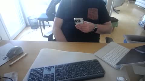 Snapshot of iandy12 chatting on 02-01-26, 01:31 iandy12 online show from 02-01-26, 01:31