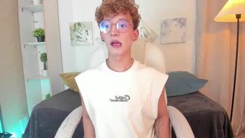 ian  online show from 11-05-25, 04:12