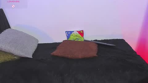 Ian Lark online show from 04-19-26, 01:49