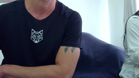 Snapshot of ibovegas chatting on 09-12-25, 11:43 Laura e Augusto online show from 09-12-25, 11:43