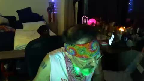 PMS online show from 09-21-25, 03:19