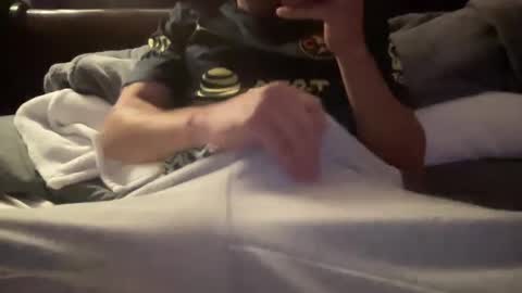 Snapshot of ice_jr chatting on 12-10-24, 03:41 Ice Jr online show from 12-10-24, 03:41