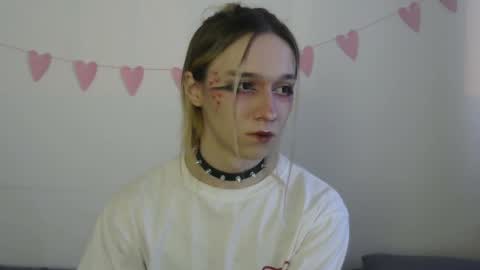 Jade online show from 03-18-26, 02:42