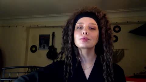 Nina online show from 03-24-26, 10:26