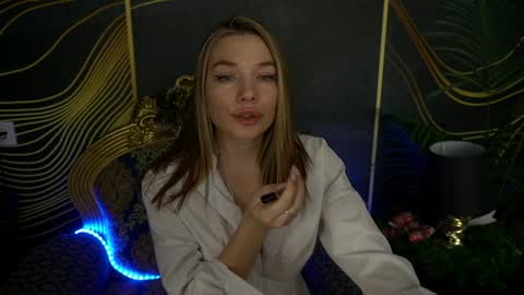 Danielle online show from 12-28-24, 02:53