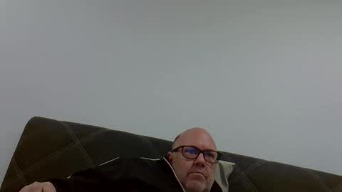 Snapshot of iceoli123 chatting on 04-21-26, 02:45 iceoli123 online show from 04-21-26, 02:45