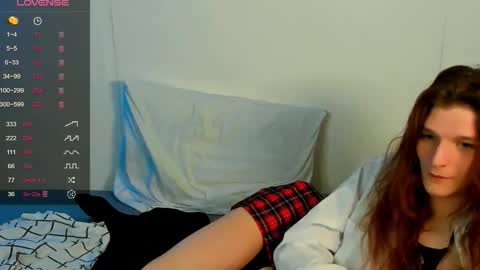 Snapshot of iceseeker2 chatting on 01-09-26, 10:00 Mike online show from 01-09-26, 10:00