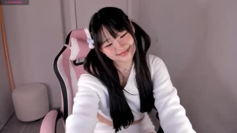 Hitomi   online show from 10-31-25, 03:07