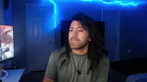 Snapshot of icy_ivy chatting on 01-22-25, 04:34 Ivan online show from 01-22-25, 04:34