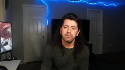 Snapshot of icy_ivy chatting on 01-26-25, 02:41 Ivan online show from 01-26-25, 02:41