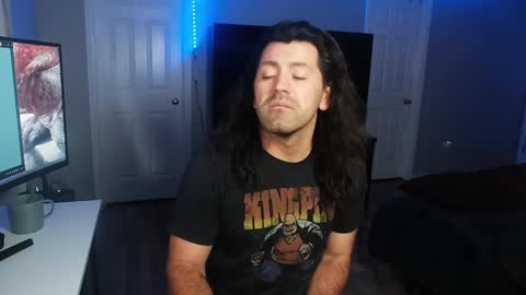 Snapshot of icy_ivy chatting on 01-31-25, 04:03 Ivan online show from 01-31-25, 04:03