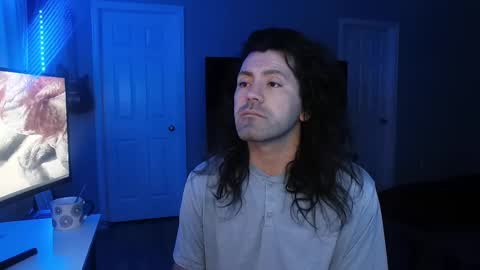 Snapshot of icy_ivy chatting on 02-12-25, 12:33 Ivan online show from 02-12-25, 12:33