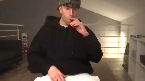 Snapshot of icyninesix chatting on 12-19-24, 09:49 icyninesix online show from 12-19-24, 09:49