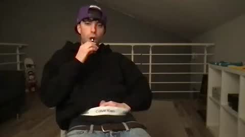 Snapshot of icyninesix chatting on 01-31-25, 12:39 icyninesix online show from 01-31-25, 12:39