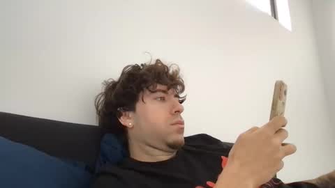 Snapshot of icyninesix chatting on 11-21-25, 12:43 icyninesix online show from 11-21-25, 12:43