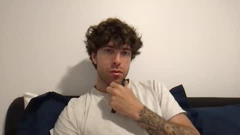 Snapshot of icyninesix chatting on 12-17-25, 11:27 icyninesix online show from 12-17-25, 11:27