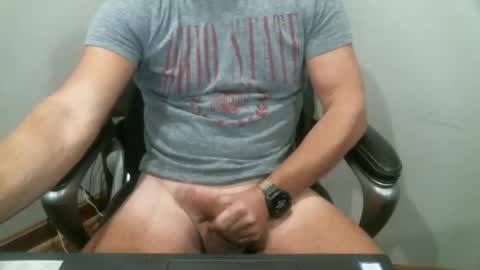 Snapshot of icyou222 chatting on 12-22-25, 07:44 ICU2 online show from 12-22-25, 07:44