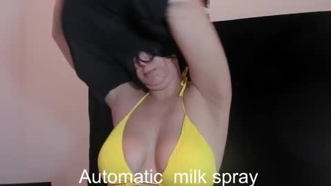 Snapshot of idarazanin24 chatting on 02-14-26, 03:36 Idara Zanin online show from 02-14-26, 03:36