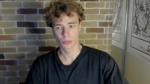 Snapshot of idkiww chatting on 09-14-25, 06:29 yo online show from 09-14-25, 06:29