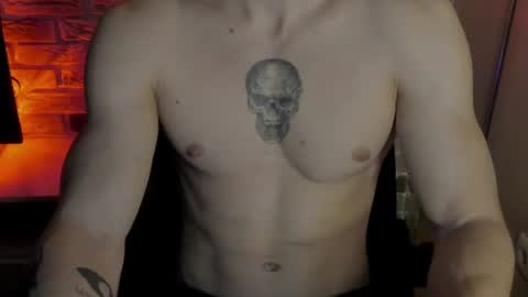 Snapshot of idkiww chatting on 06-19-26, 10:02 yo online show from 06-19-26, 10:02