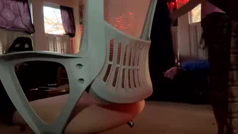 Snapshot of idkwhattocallthisone chatting on 12-30-24, 02:30 idkwhattocallthisone online show from 12-30-24, 02:30