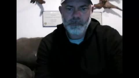 idkwhyidothis348732 online show from 01-07-25, 01:46